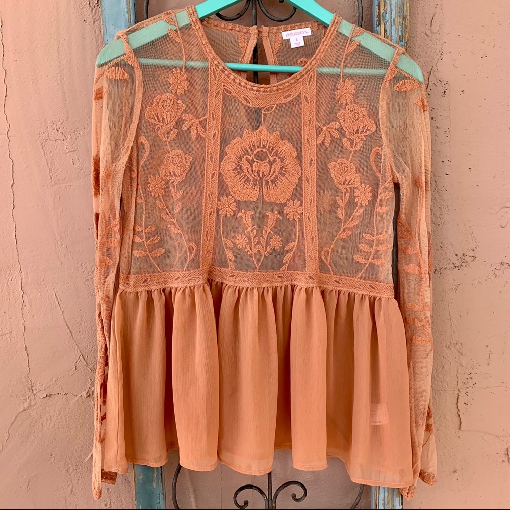 Xhilaration Target NWOT Peach Lace Over Shirt S